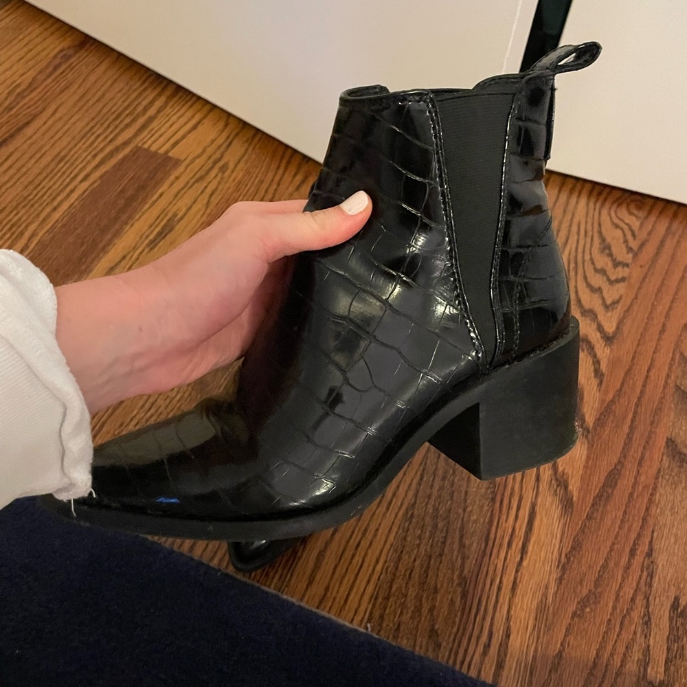 Steve Madden Crock Booties